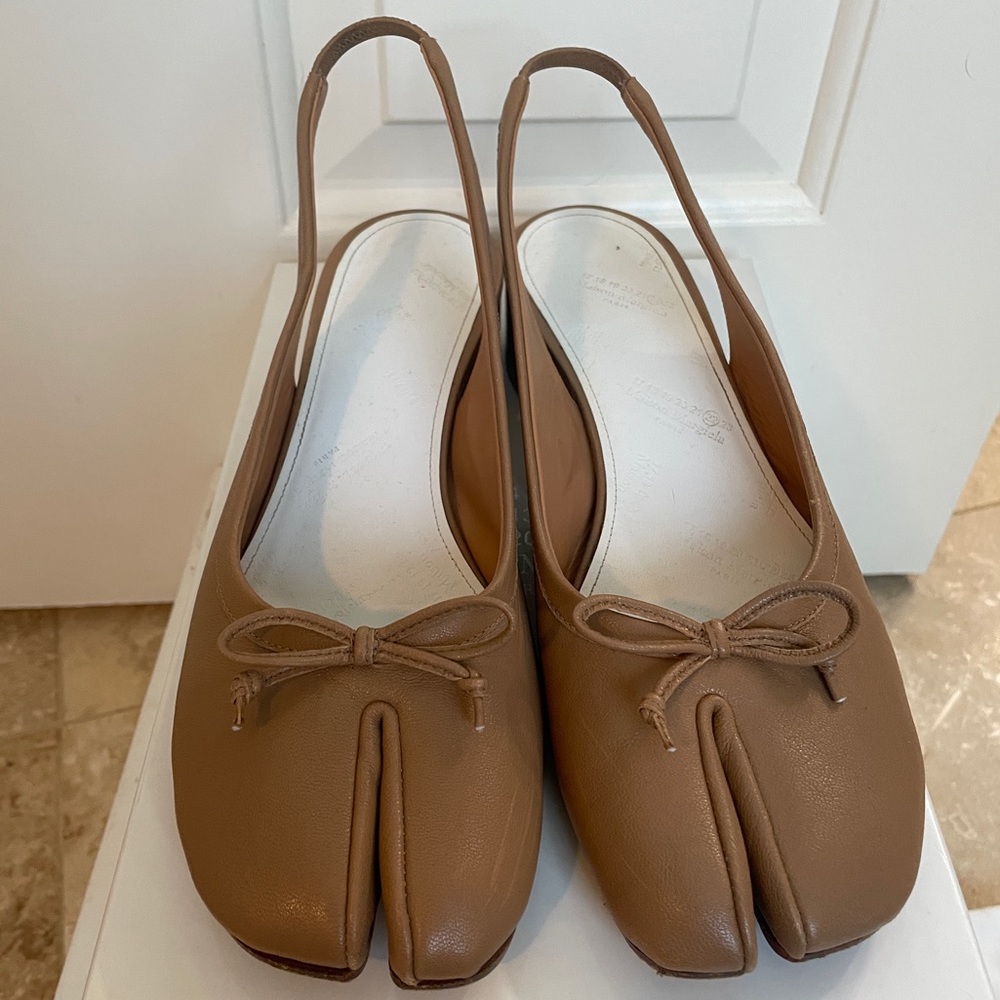 Maison Margiela Slingback Tabi Ballerina heels in nude 39